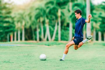明日之星冠军杯｜力克毕尔巴鄂竞技同龄人晋级四强，U17国足越打越有信心（配图示意）
